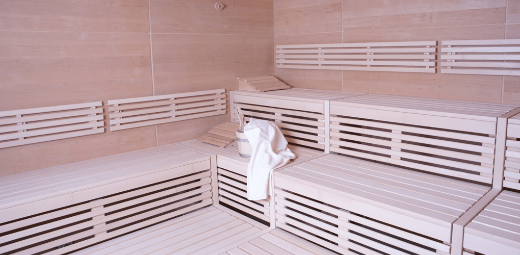 Mondschein-Sauna, Aktivitäten und Aktionen: Hallenbad und Sauna im März